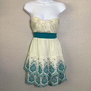 Vintage Y2K Off White 100% Cotton Embroidered Beachy Ruffle Summer Mini Dress L